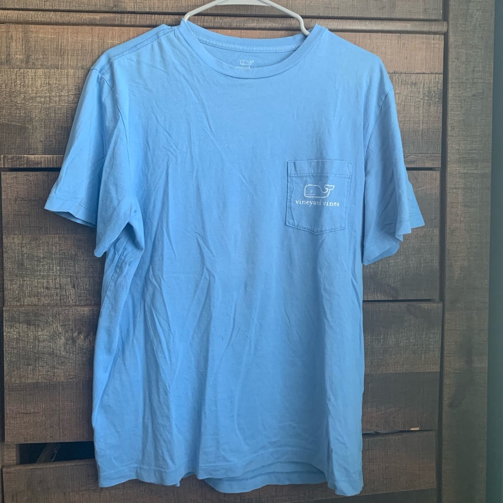 Vineyard Vines T-shirt